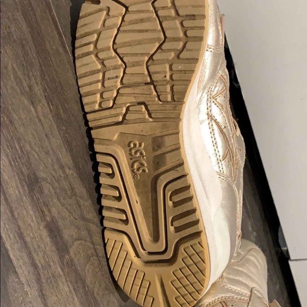 ASICS walking shoes - Picture 6 of 6